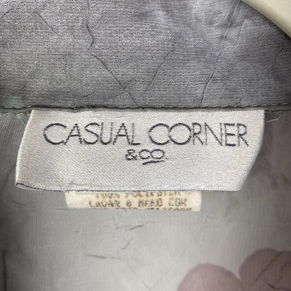 Casual Corner Vintage Floral Sheer Button Down Blouse Women's Medium Gray Pink - Picture 8 of 9